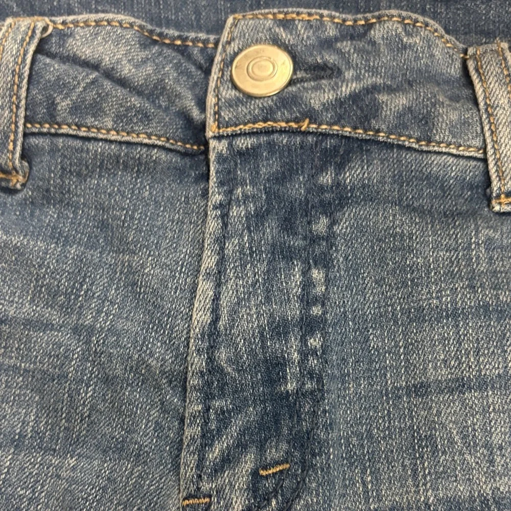 Time and Tru Light Blue Distressed Women's Jeans - Picture 7 of 8